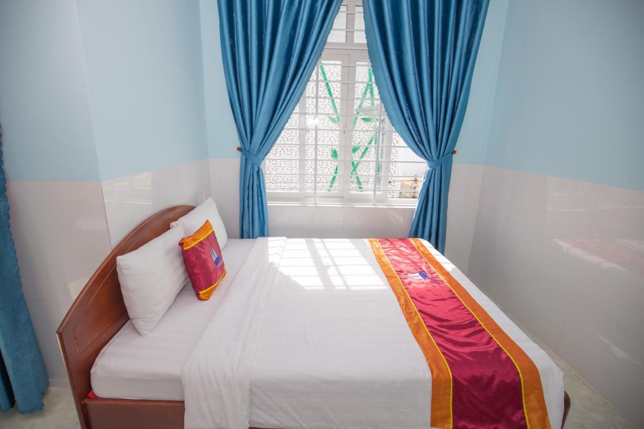 Hotel Dang Khoa Chi Khu Co Ong Luaran gambar